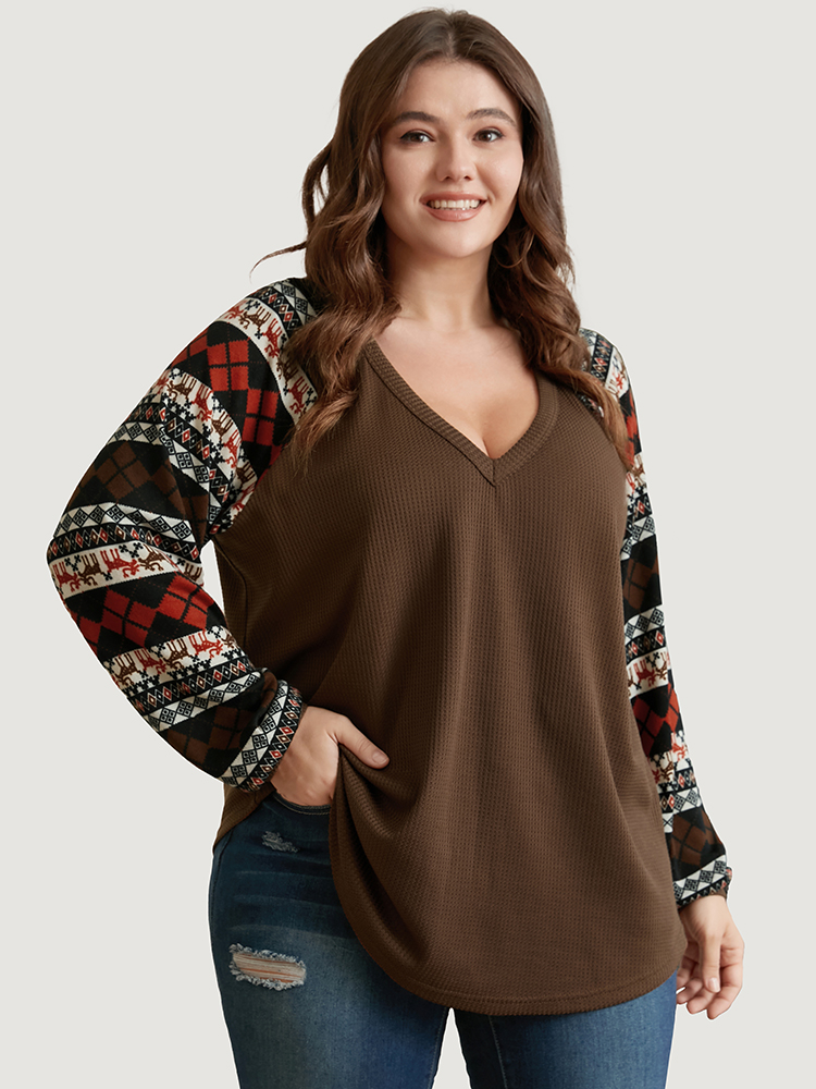 

Plus Size Elk Geometric Patchwork Waffle Knit Sweatshirt Women DarkBrown Elegant Contrast V-neck Dailywear Sweatshirts BloomChic