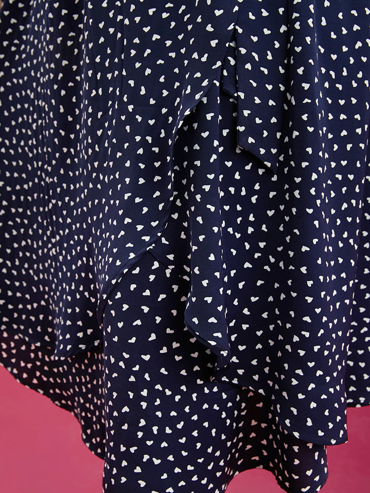 Plus Size Heart Print Surplice Neck Pocket Asymmetrical Belted Flutter Dress Navy Women Elegant Pocket V-neck Long Sleeve Curvy Midi Dress BloomChic 28/5X 