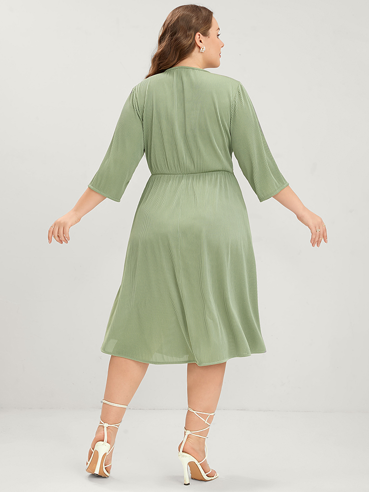 

Plus Size Plain Button Detail Pocket Ruched Rib Knit Flutter Dress Moss Women Elegant Plain V-neck Long Sleeve Curvy Midi Dress BloomChic