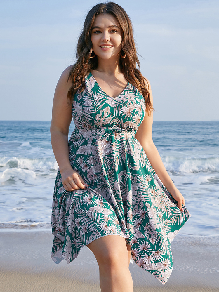 

Plus Size Plant Print Adjustable Straps Hanky Hem Tankini Top Women's Swimwear Mint Vacation Adjustable Straps High stretch Bodycon V-neck Curve Swim Tops BloomChic