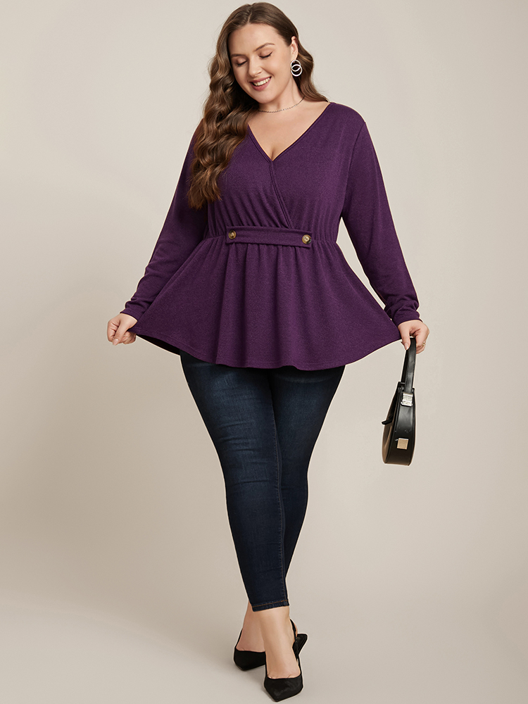 

Plus Size Plain Button Detail Ruffles Surplice Neck Long Tee Eggplant V-neck Long Sleeve Elegant Jersey Tops