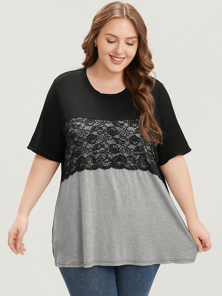 Plus Size Women Dailywear Colorblock Contrast Regular Sleeve Short sleeve Round Neck Elegant T-shirts BloomChic 