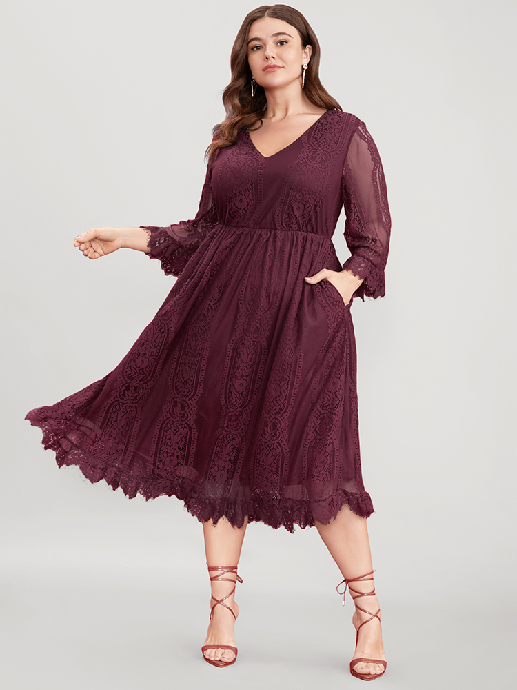 

Plus Size Floral V Neck Pocket Contrast Lace Mesh Ruffles Dress Scarlet Women Glamour See through V-neck Elbow-length sleeve Curvy Midi Dress BloomChic