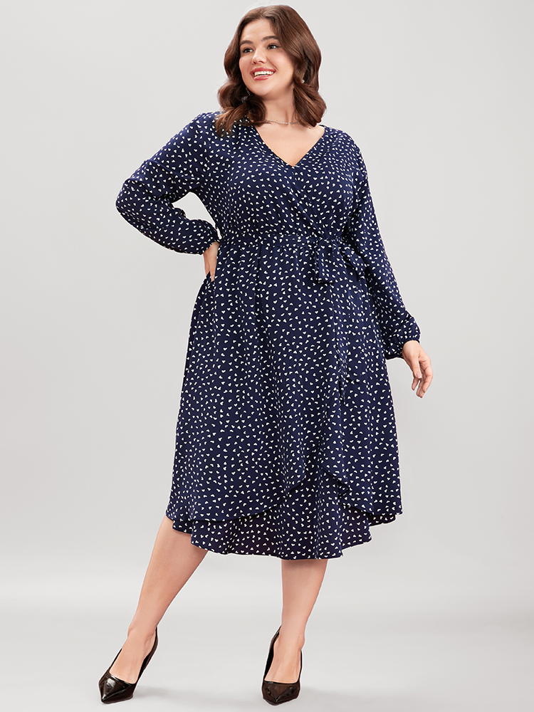 Plus Size Heart Print Surplice Neck Pocket Asymmetrical Belted Flutter Dress Navy Women Elegant Pocket V-neck Long Sleeve Curvy Midi Dress BloomChic 28/5X 