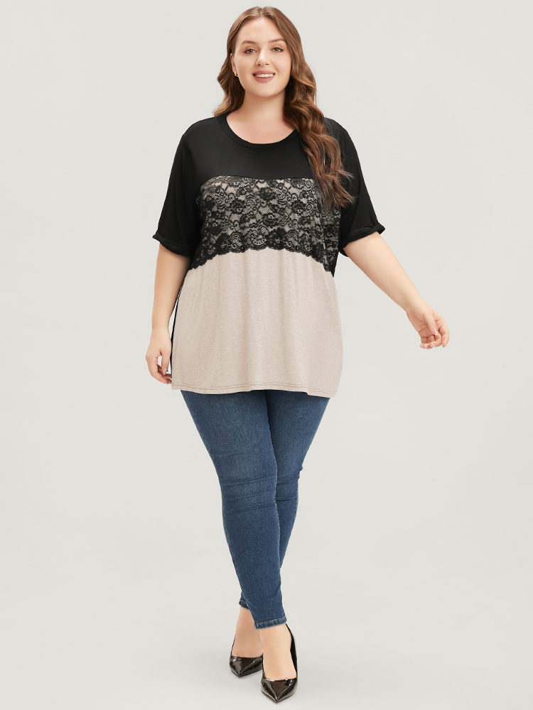Plus Size Women Dailywear Colorblock Contrast Regular Sleeve Short sleeve Round Neck Elegant T-shirts BloomChic 