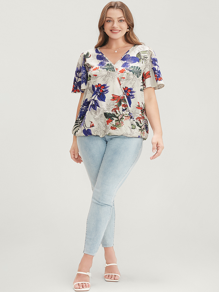 Plus Size Women Dailywear Plants Elastic Waist Ruffle Sleeve Short sleeve V-neck Vacation Blouses BloomChic 