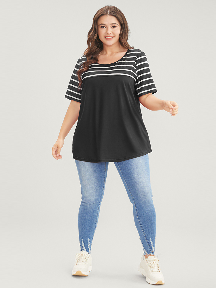 

Plus Size Striped Contrast Round Neck T-shirt Black Women Casual Striped Round Neck Dailywear T-shirts BloomChic