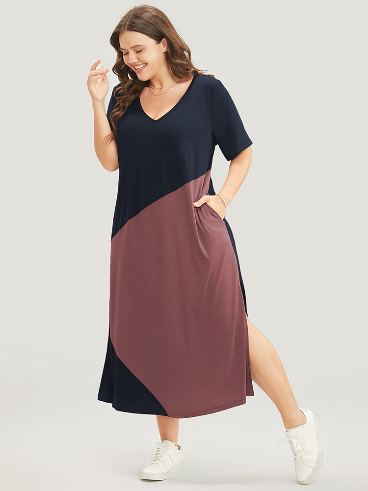 

Plus Size Colorblock Contrast V Neck Pocket Split Hem Dress DustyPink Women Casual Contrast V-neck Short sleeve Curvy Midi Dress BloomChic