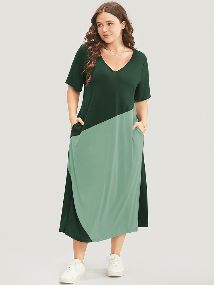 Plus Size Colorblock Contrast V Neck Pocket Split Hem Dress Green Women Casual Contrast V-neck Short sleeve Curvy Midi Dress BloomChic 30/6X 