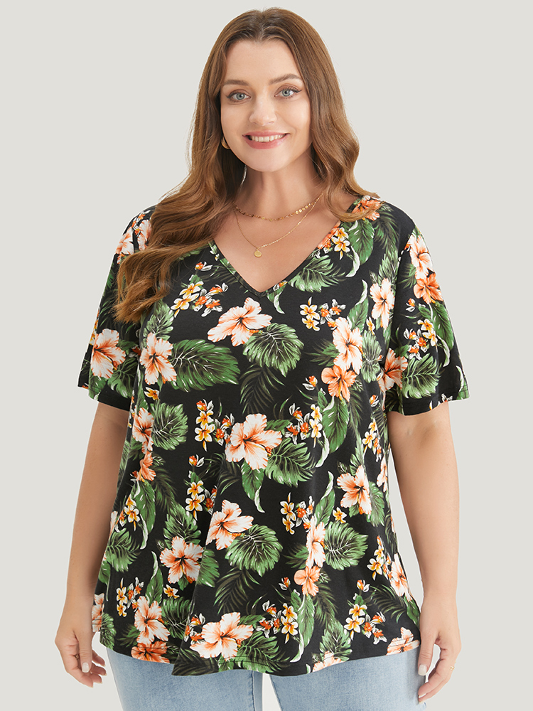 

Plus Size Tropical Print V Neck T-shirt Black Women Vacation Tropical V-neck Dailywear T-shirts BloomChic