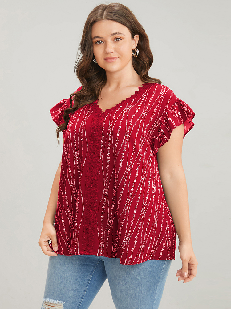 

Plus Size Scarlet Floral Contrast Lace Ruffle Trim Blouse Women Elegant Short sleeve V-neck Dailywear Blouses BloomChic