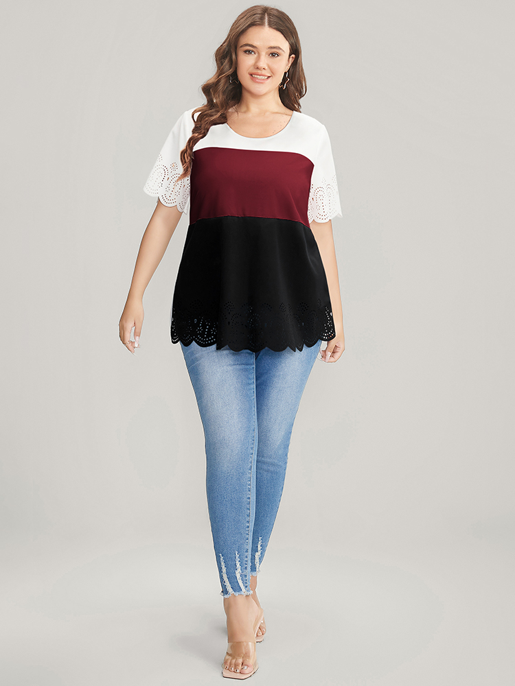 Plus Size Women Dailywear Colorblock Contrast Regular Sleeve Short sleeve Round Neck Elegant T-shirts BloomChic 