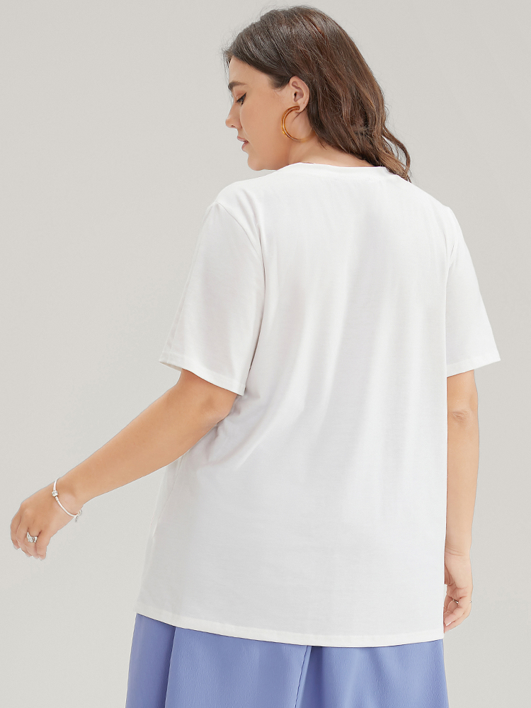 Plus Size Women Dailywear Floral Printed Regular Sleeve Short sleeve V-neck Casual T-shirts BloomChic 