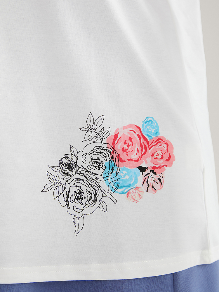 Plus Size Women Dailywear Floral Printed Regular Sleeve Short sleeve V-neck Casual T-shirts BloomChic 