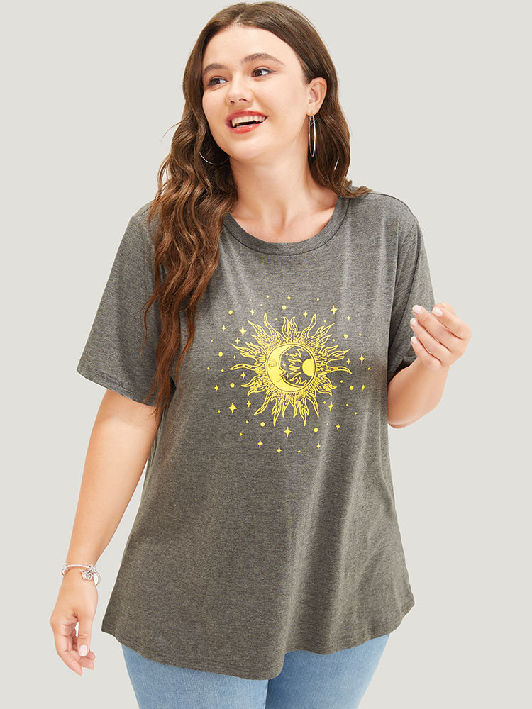 Plus Size Moon And Star Round Neck T-shirt DarkGray Women Casual Printed Star and moon Dailywear T-shirts BloomChic 12/L 