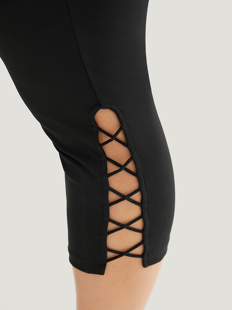 Plus Size Solid Crisscross Hem Skinny Leggings Women Black Casual High stretch Skinny Mid Rise Dailywear Leggings BloomChic 10/M 