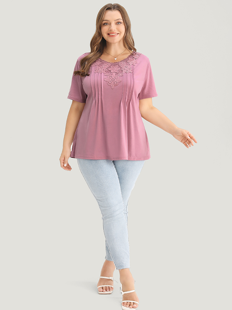 Plus Size Women Dailywear Plain Regular Sleeve Short sleeve Round Neck Elegant T-shirts BloomChic 