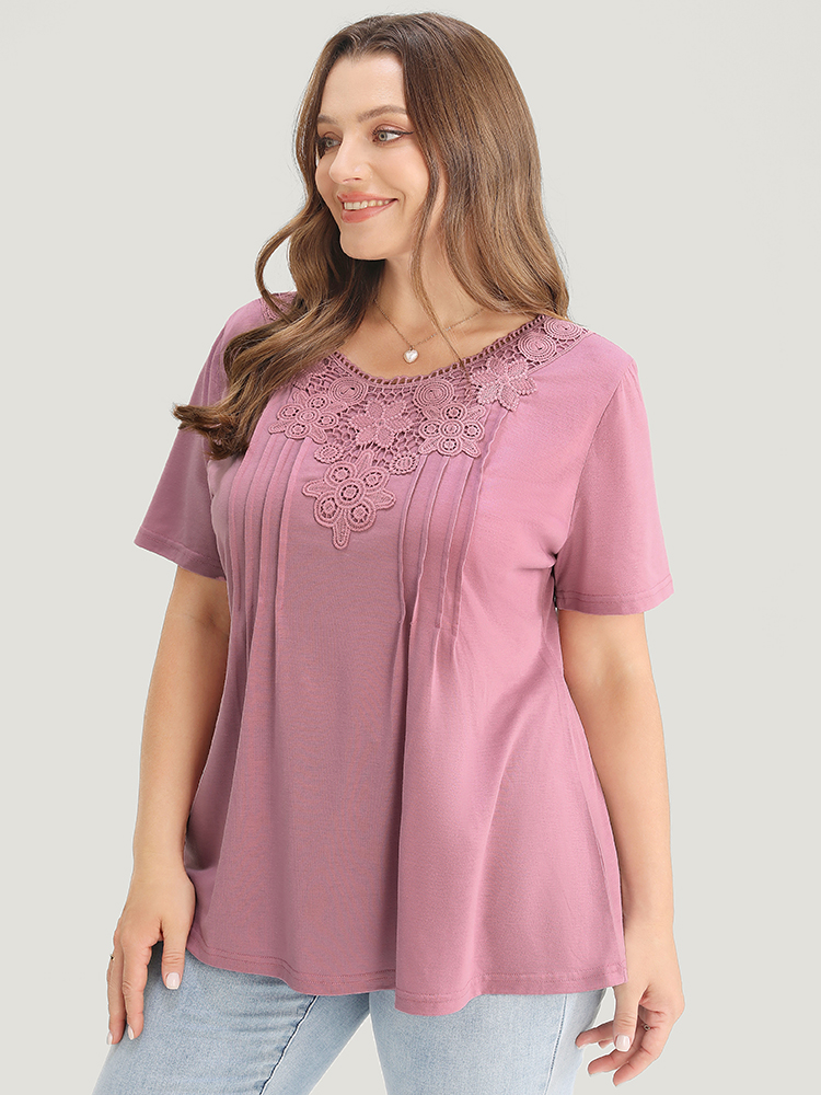 Plus Size Women Dailywear Plain Regular Sleeve Short sleeve Round Neck Elegant T-shirts BloomChic 