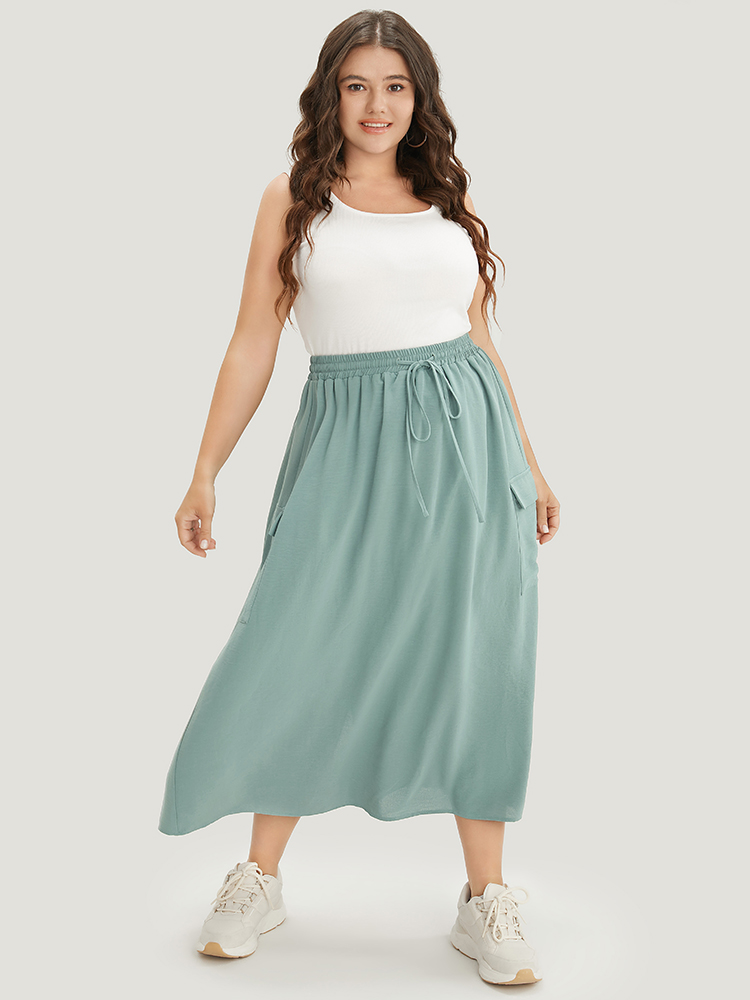 Plus Size Women Dailywear Plain Mid Rise Pocket Casual Shorts BloomChic 