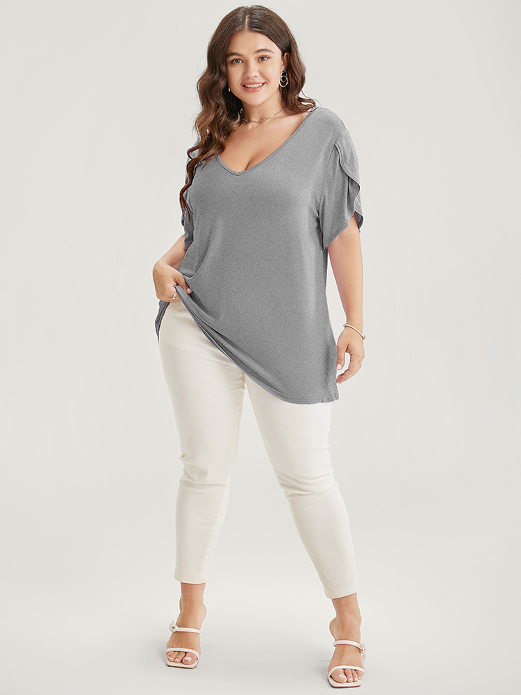 

Plus Size Plain V Neck Split Petal Sleeve T-shirt DarkGray Women Casual Plain V-neck Dailywear T-shirts BloomChic