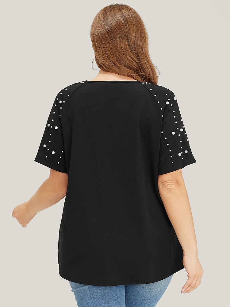 Plus Size Women Dailywear Plain Beaded Raglan sleeve Short sleeve Round Neck Elegant T-shirts BloomChic 