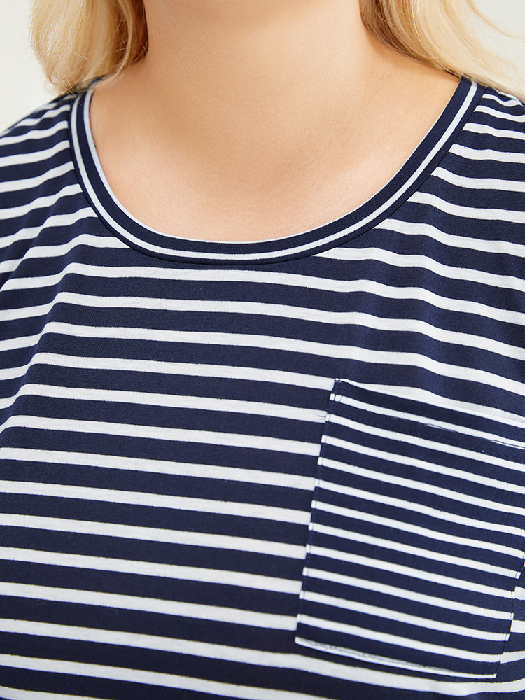 Plus Size Women Dailywear Striped Regular Sleeve Short sleeve Round Neck Casual T-shirts BloomChic 