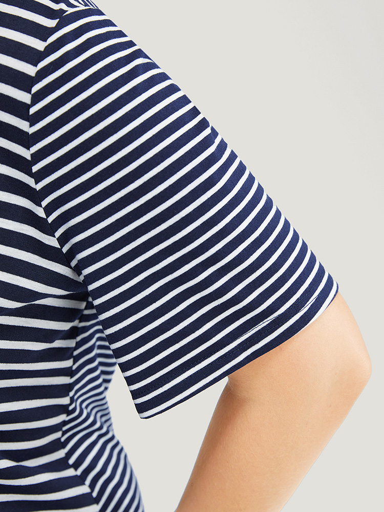 Plus Size Women Dailywear Striped Regular Sleeve Short sleeve Round Neck Casual T-shirts BloomChic 