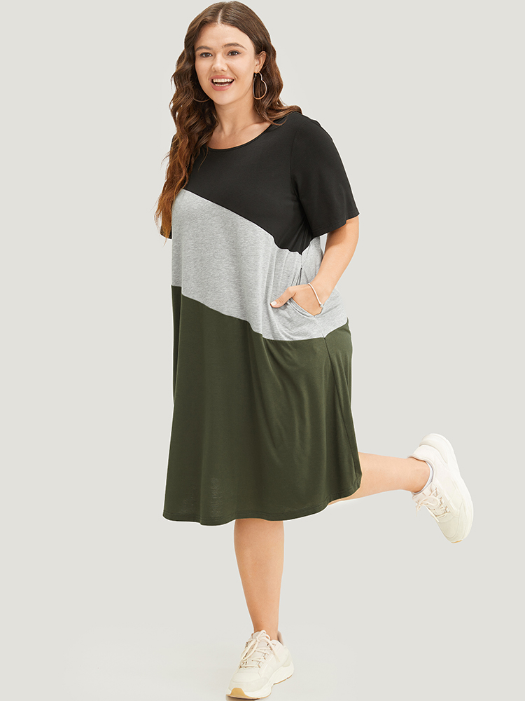 Plus Size Women Dailywear Colorblock Contrast Regular Sleeve Short sleeve Round Neck Pocket Casual Dresses BloomChic 