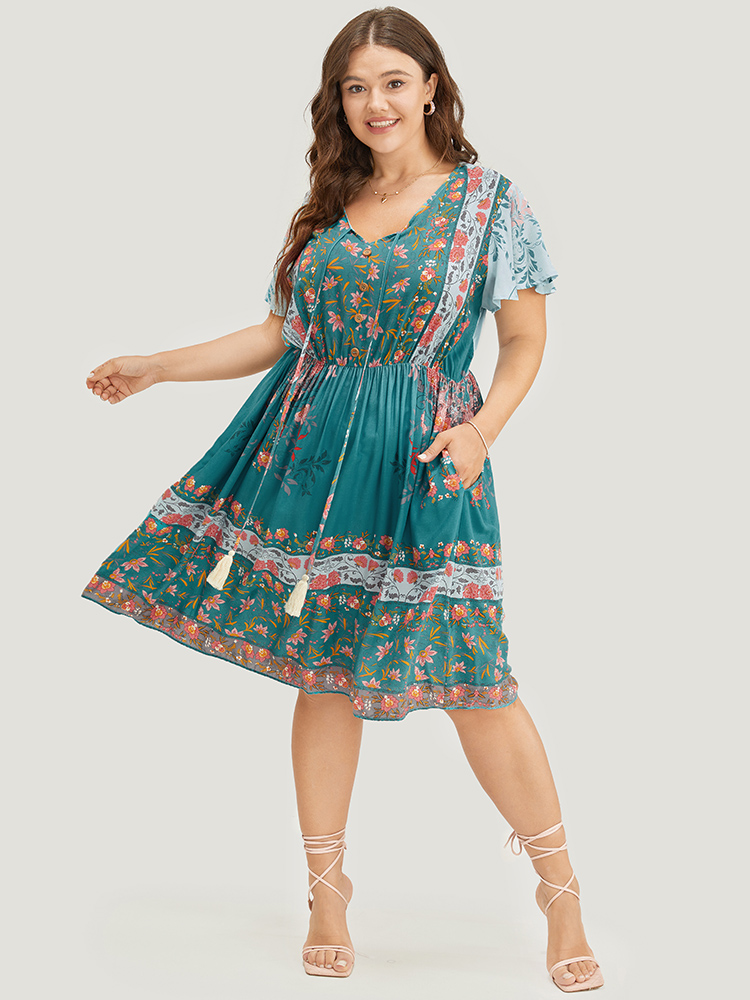 

Plus Size Bandana Print Ruffle Sleeve Pocket Tie Neck Tassels Dress Emerald Women Vacation Tassels Tie Neck Short sleeve Curvy Knee Dress BloomChic