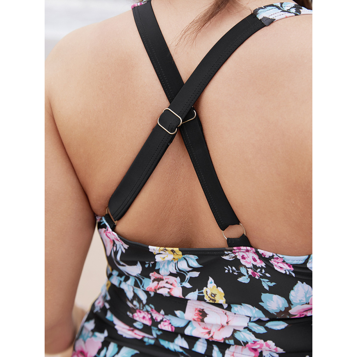 

Plus Size Floral Ruched Knotted Crossover Back Tankini Top Women's Swimwear BlackFlower Vacation Adjustable Straps High stretch Skinny Curve Swim Tops BloomChic