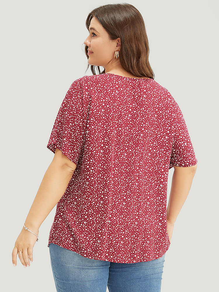 Plus Size Burgundy Ditsy Floral Pleated Front Button Detail Blouse Women Elegant Short sleeve Round Neck Dailywear Blouses BloomChic 26/4X 