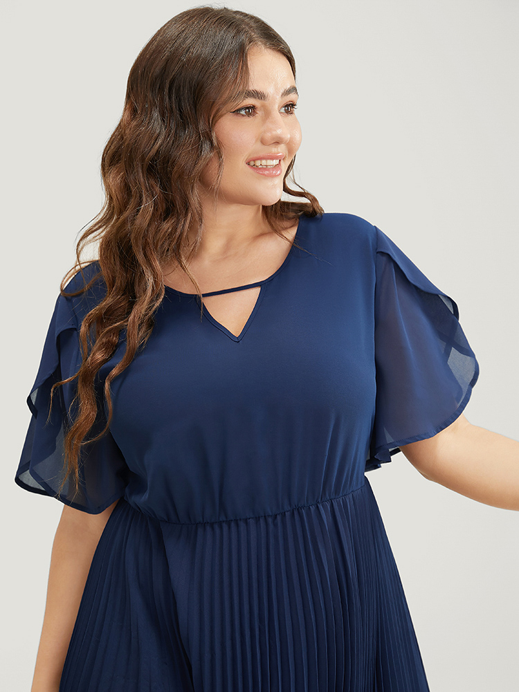 

Plus Size Solid Keyhole Split Chiffon Petal Sleeve Pleated Hem Dress Navy Women Office Plain V-neck Short sleeve Curvy Midi Dress BloomChic