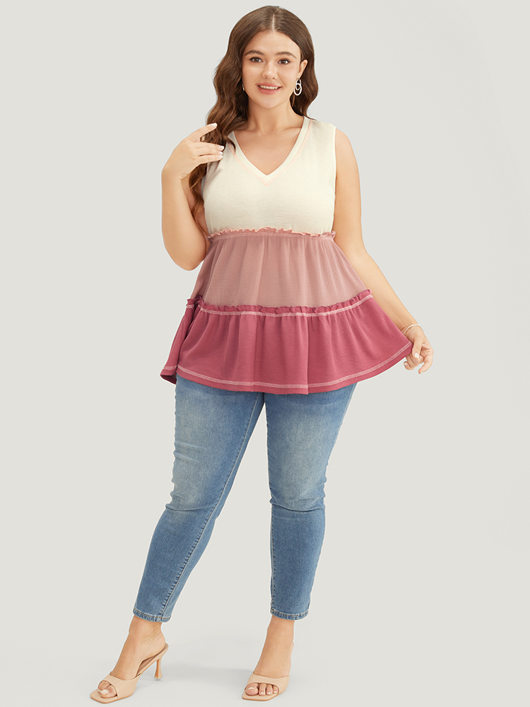 Plus Size Colorblock Contrast Frill Trim Ruffle Tiered Waffle Knit Tank Top Women Rouge Elegant Contrast V-neck Dailywear Tank Tops Camis BloomChic 18-20/2X 