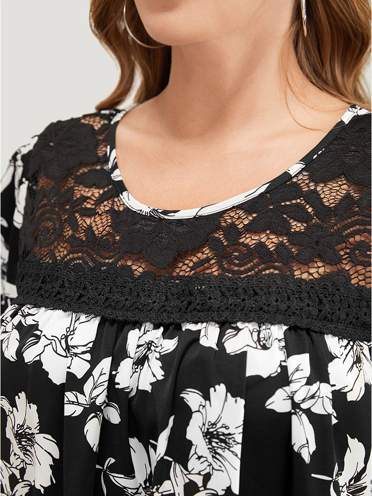 Plus Size Women Dailywear Plants Printed Regular Sleeve Short sleeve Round Neck Elegant Blouses BloomChic 