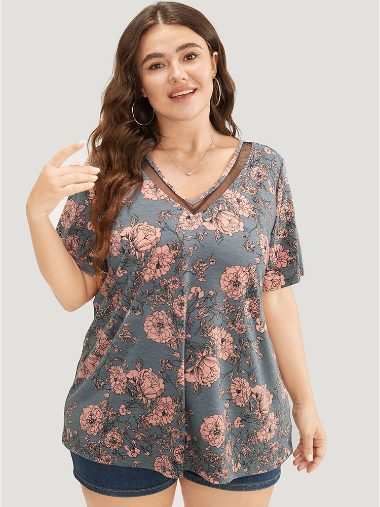 

Plus Size Floral Print Mesh Insert Flutter Sleeve T-shirt Gray Women Elegant See through Floral V-neck Dailywear T-shirts BloomChic