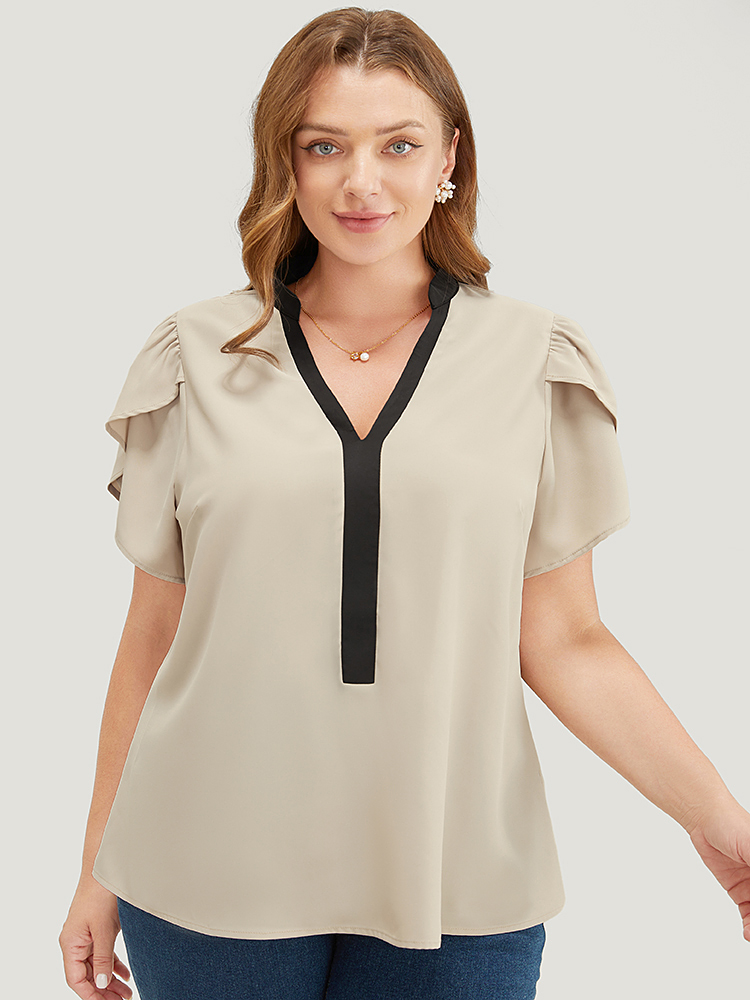 

Plus Size Champagne Plain Contrast Trim Split Petal Sleeve Blouse Women Office Short sleeve Stand-up collar Dailywear Blouses BloomChic