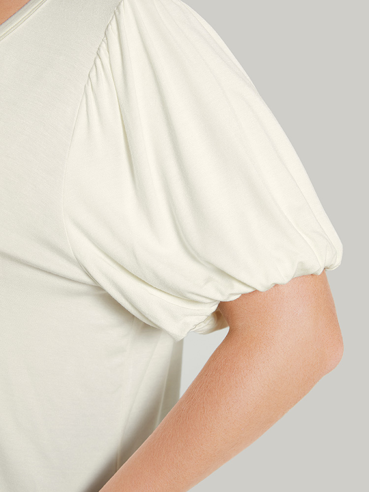 Plus Size Women Dailywear Plain Puff Sleeve Short sleeve V-neck Elegant T-shirts BloomChic 