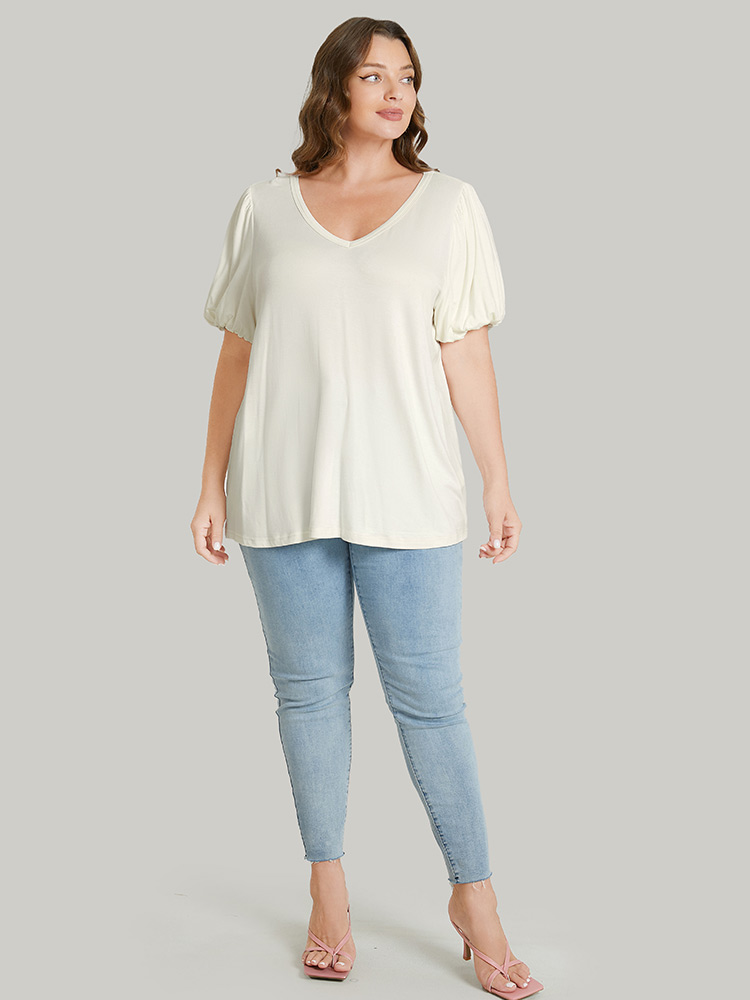 Plus Size Women Dailywear Plain Puff Sleeve Short sleeve V-neck Elegant T-shirts BloomChic 