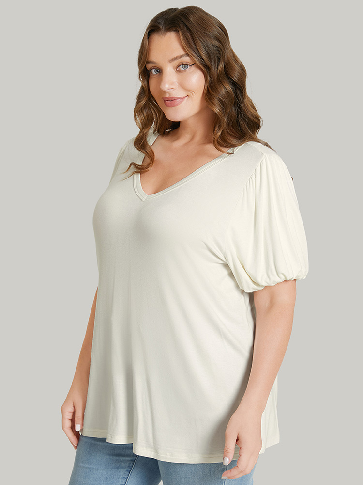 Plus Size Women Dailywear Plain Puff Sleeve Short sleeve V-neck Elegant T-shirts BloomChic 