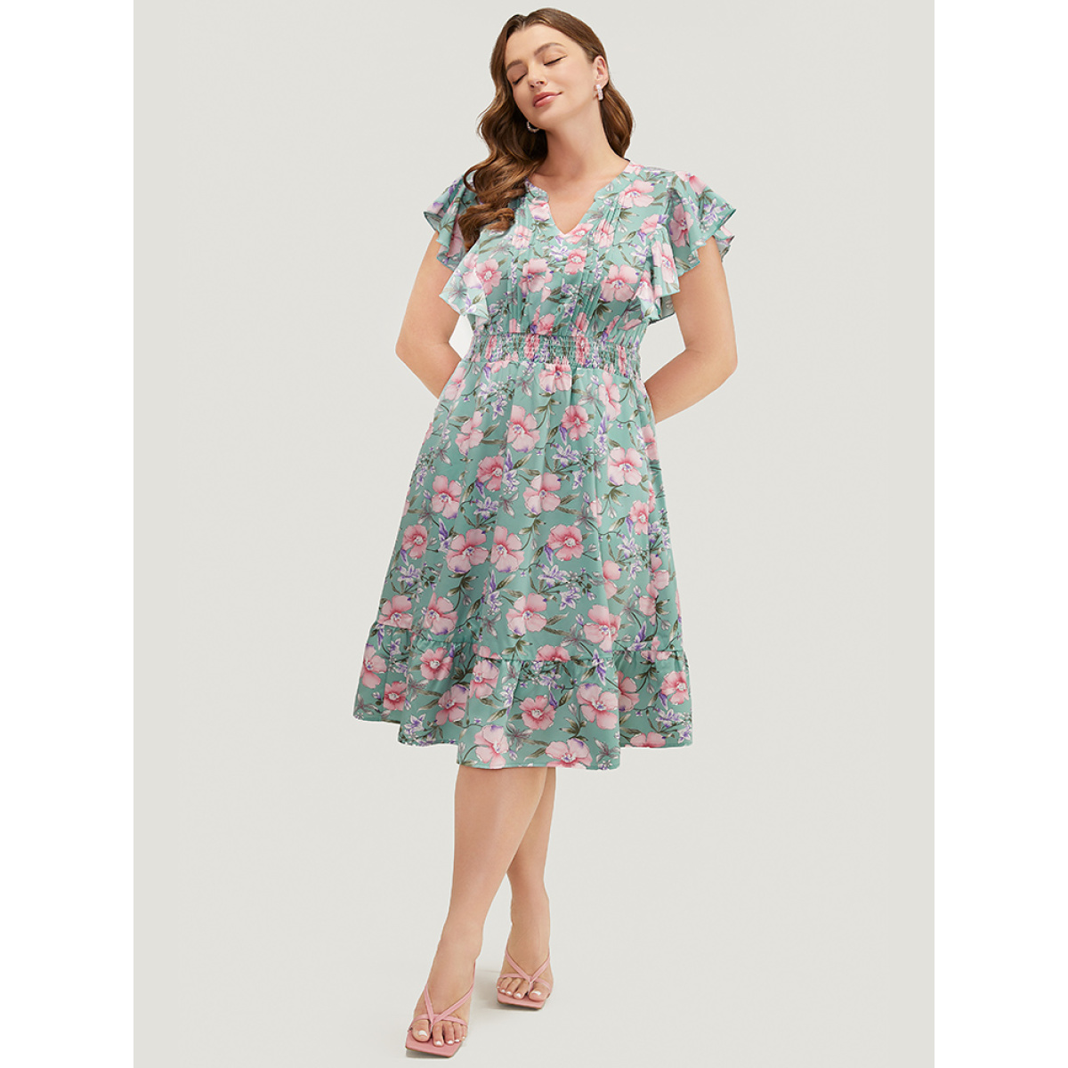 

Plus Size Floral Pleated Shirred Notched Pocket Ruffle Trim Shirred Dress Mint Women Pleated Notched collar Cap Sleeve Curvy Midi Dress BloomChic