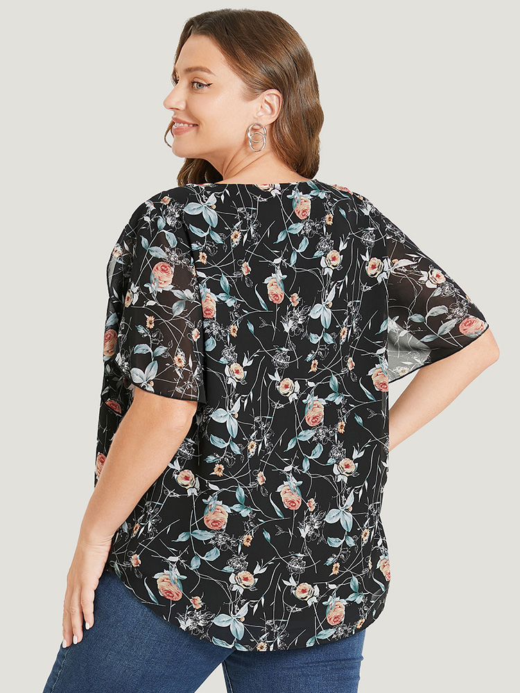 Plus Size Women Dailywear Floral Regular Sleeve Short sleeve Round Neck Elegant Blouses BloomChic 