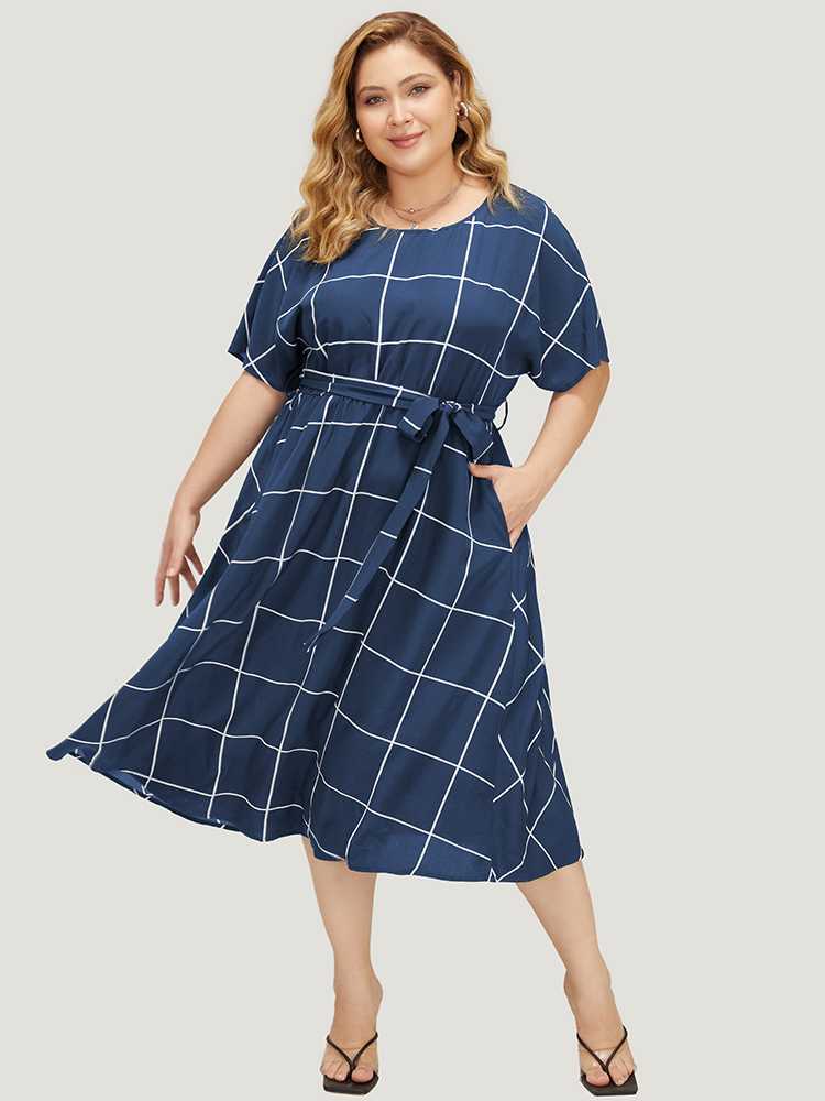 

Plus Size Plaid Print Pocket Belted Ruffle Hem Dolman Sleeve Dress DarkBlue Women Office Cross straps Round Neck Short sleeve Curvy Midi Dress BloomChic