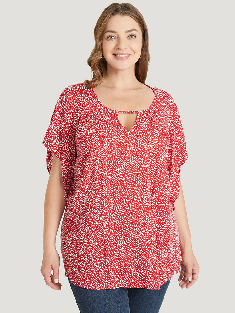 Plus Size Women Dailywear Polka Dot Regular Sleeve Short sleeve Round Neck Elegant Blouses BloomChic 