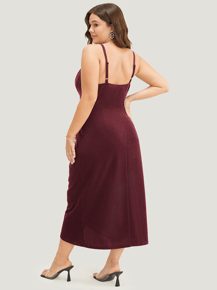 

Plus Size Plain Notched Pleated Detail Spaghetti Strap Wrap Hem Dress Burgundy Women Cocktail Adjustable Straps Heart neckline Sleeveless Curvy Midi Dress BloomChic