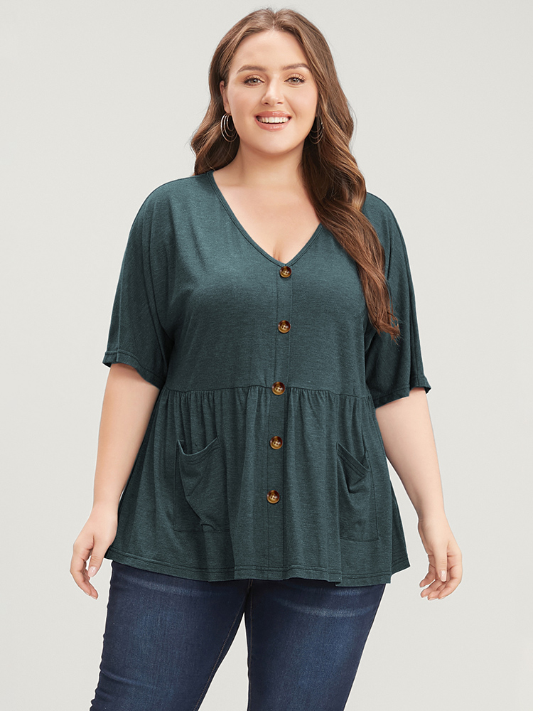 

Plus Size Solid Button Detail Pocket Ruffles Hem T-shirt DarkGreen V-neck Short sleeve Casual Jersey Tops