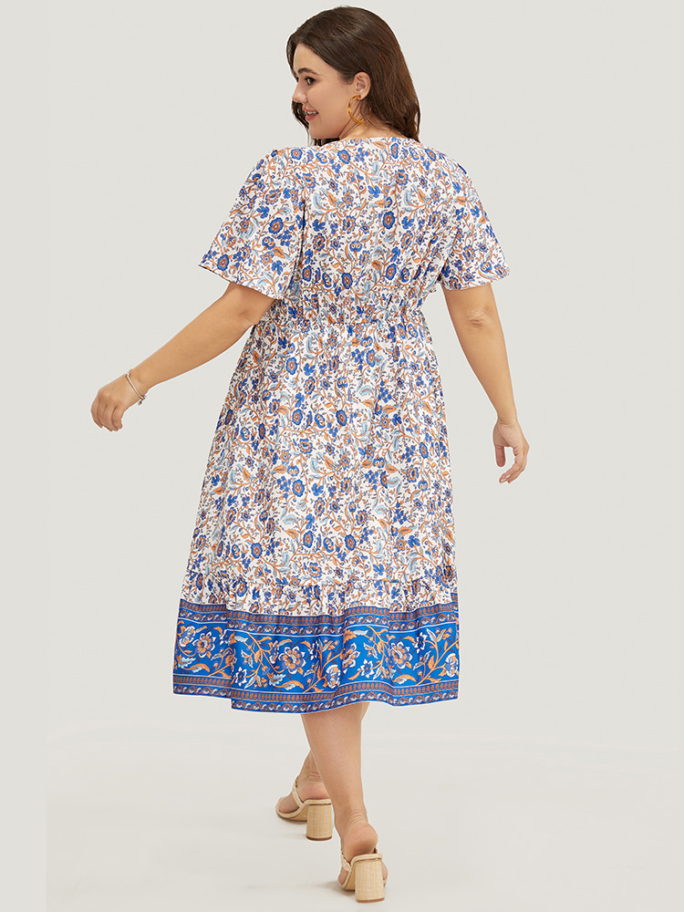 

Plus Size Bandana Print Pocket Pompom Trim Wrap Split Ruffle Dress Cerulean Women Vacation Printed V-neck Short sleeve Curvy Midi Dress BloomChic