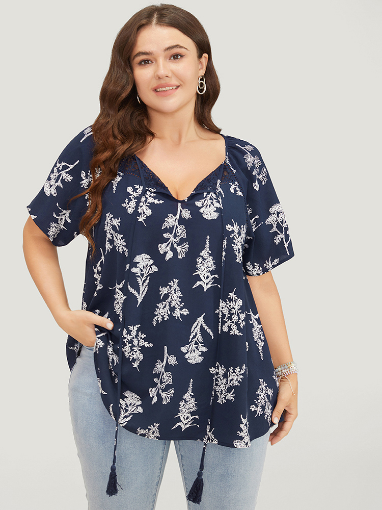 Plus Size Women Dailywear Silhouette Floral Print Tassels Regular Sleeve Short sleeve Tie Neck Elegant Blouses BloomChic 