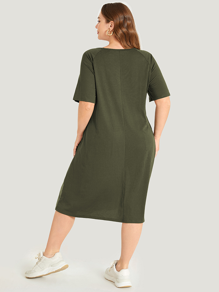 Plus Size Women Dailywear Colorblock Contrast Raglan sleeve Short sleeve V-neck Pocket Casual Dresses BloomChic 