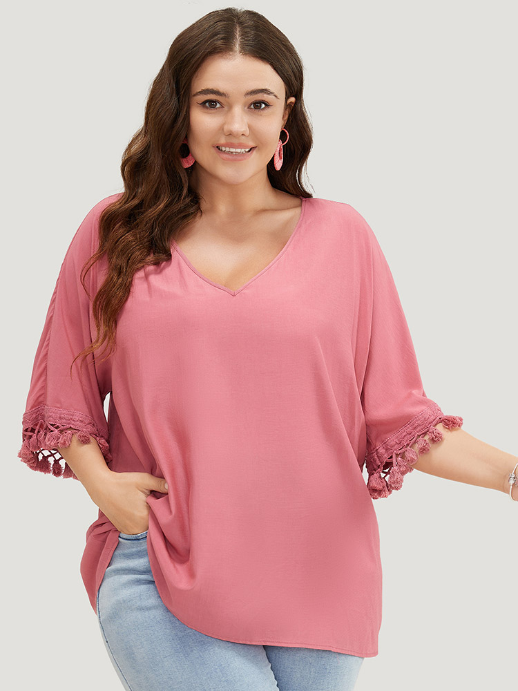 

Plus Size DustyPink Solid Tassels Detail Flounce Sleeve Blouse Women Vacation Elbow-length sleeve V-neck Dailywear Blouses BloomChic