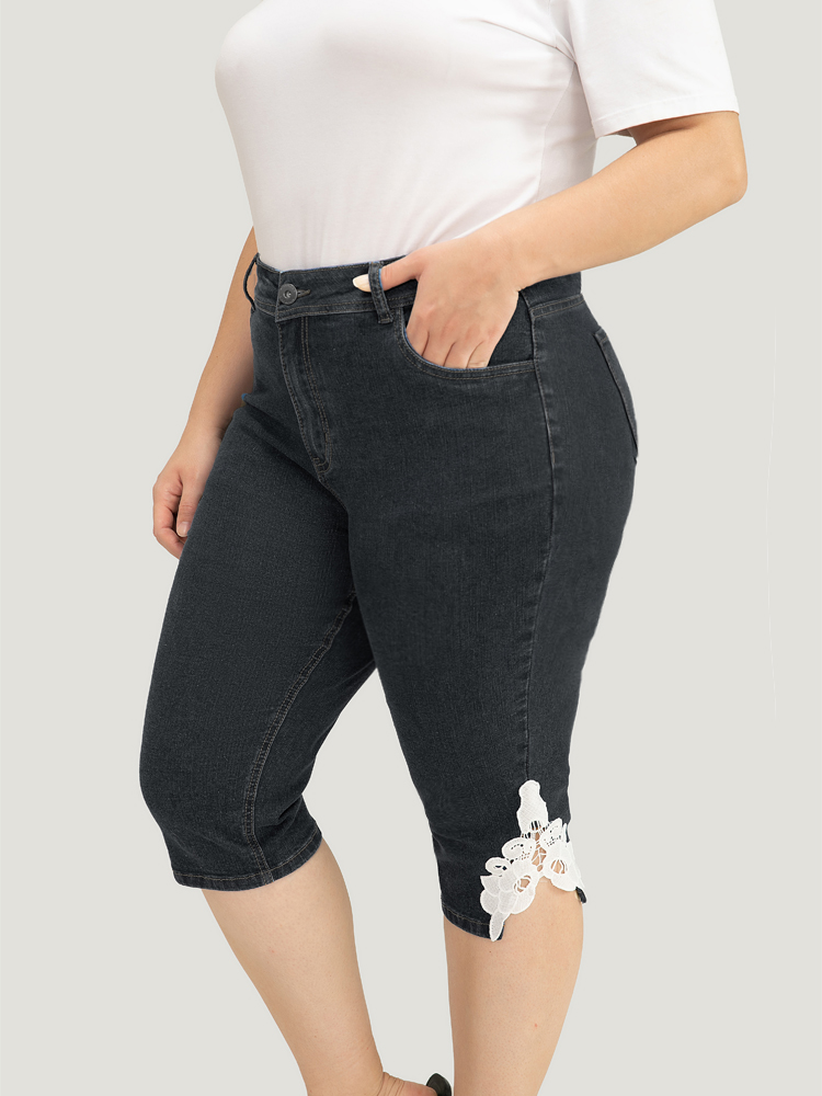 Very Stretchy High Rise Medium Wash Guipure Lace Knee Denim Shorts BloomChic 